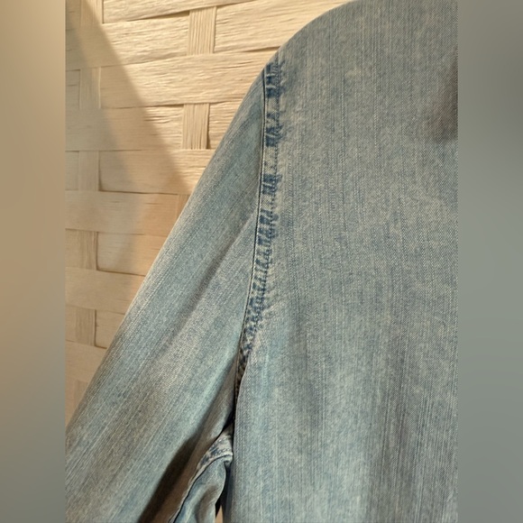 Rails Saya Button Up Tencel Shirt With Embroidered Details XS NWT - Picture 6 of 14